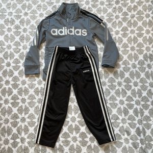 Adidas tracksuit 4T